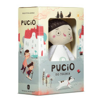 Наша плюшева іграшка Pucio Bookstore, що обіймає